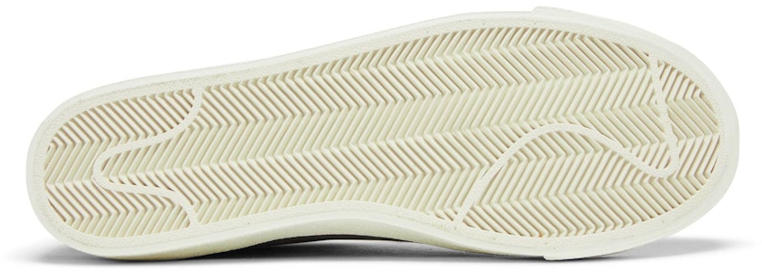 Nike Blazer Mid ’77 'University of Oregon Football' Edisi Khas FD0235-001 Shop Nike Blazer Mid ’77 'University of Oregon Football' Edisi Khas FD0235-001