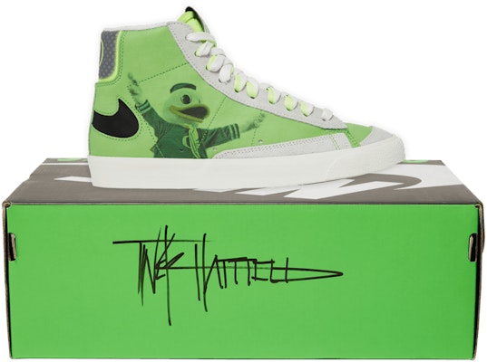 Nike Blazer Mid ’77 'University of Oregon Men's Basketball' Tinker Hatfield Signed Box FD0235-300-SIGNED-BOX Buy Nike Blazer Mid ’77 'University of Oregon Men's Basketball' Tinker Hatfield Signed Box FD0235-300-SIGNED-BOX