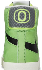 耐克Blazer Mid ’77 俄勒冈大学男子篮球PE款 FD0235-300 Sizing 耐克Blazer Mid ’77 俄勒冈大学男子篮球PE款 FD0235-300