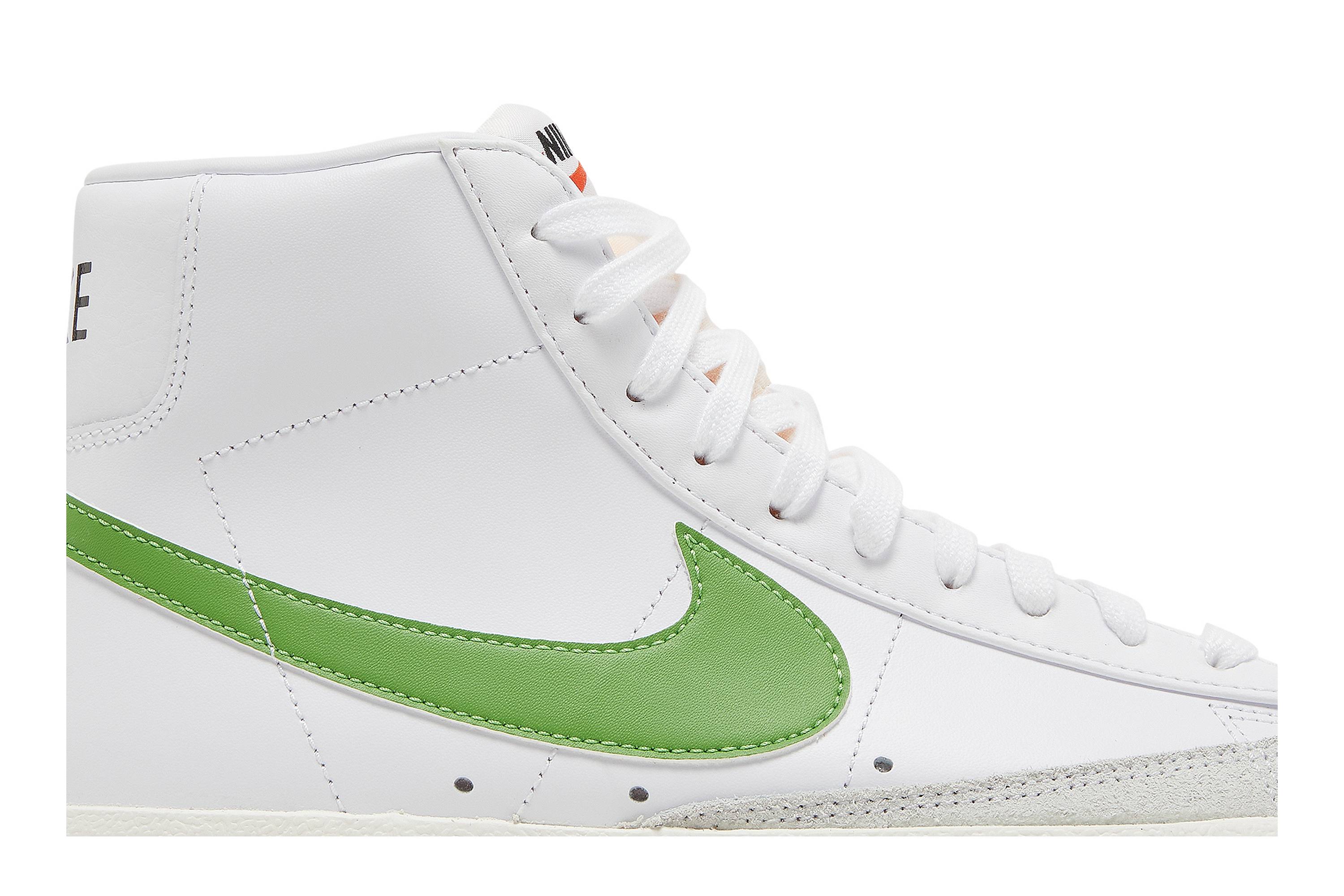 Order 나이키 블레이저 미드 '77 화이트 블랙 그린 BQ6806-116