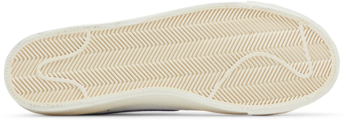 Nike Blazer Mid ’77 'Putih Biru Merah' BQ6806-117 Shop Nike Blazer Mid ’77 'Putih Biru Merah' BQ6806-117