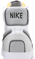 Nike Blazer Mid '77 Infinite 'Putih Kelabu Besi' DA7233-103 Sizing Nike Blazer Mid '77 Infinite 'Putih Kelabu Besi' DA7233-103