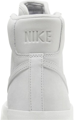 (女性)Nike Blazer Mid ’77 LX 'Photon Dust' DQ7572-001 Sizing (女性)Nike Blazer Mid ’77 LX 'Photon Dust' DQ7572-001