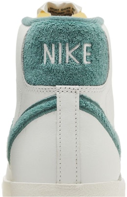 耐吉 Blazer Mid '77 Premium 'Resort & Sport' FN5822-100 Sizing 耐吉 Blazer Mid '77 Premium 'Resort & Sport' FN5822-100