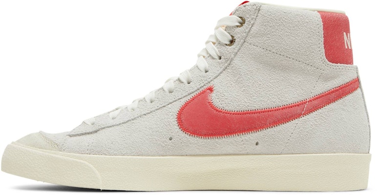 ナイキ ブレーザー MID '77 プレミアム "時の試練" DO7225-100 Lookbook ナイキ ブレーザー MID '77 プレミアム "時の試練" DO7225-100