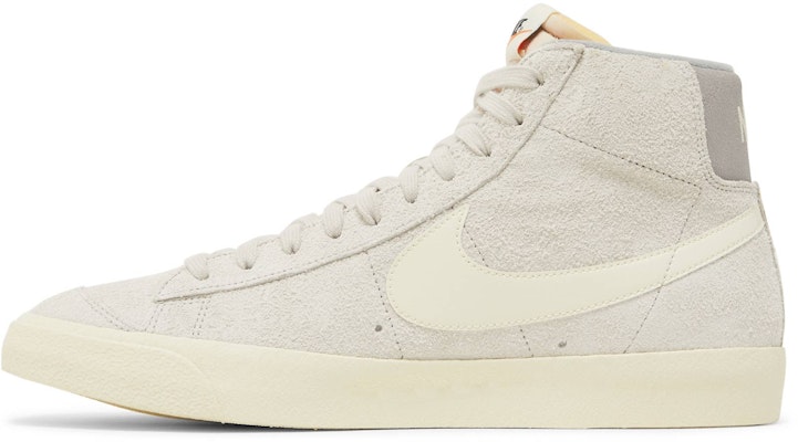 Nike Blazer Mid ’77 Premium Vintage 'Medium Grey' DM0178-001 Lookbook Nike Blazer Mid ’77 Premium Vintage 'Medium Grey' DM0178-001