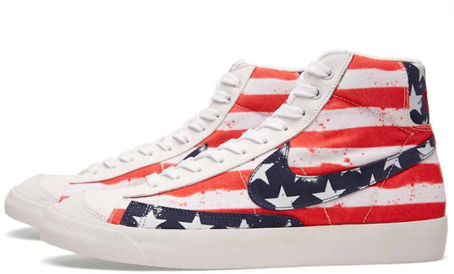 Nike Blazer Mid '77 Premium Vintage Hari Kemerdekaan 537327-109 Lookbook Nike Blazer Mid '77 Premium Vintage Hari Kemerdekaan 537327-109