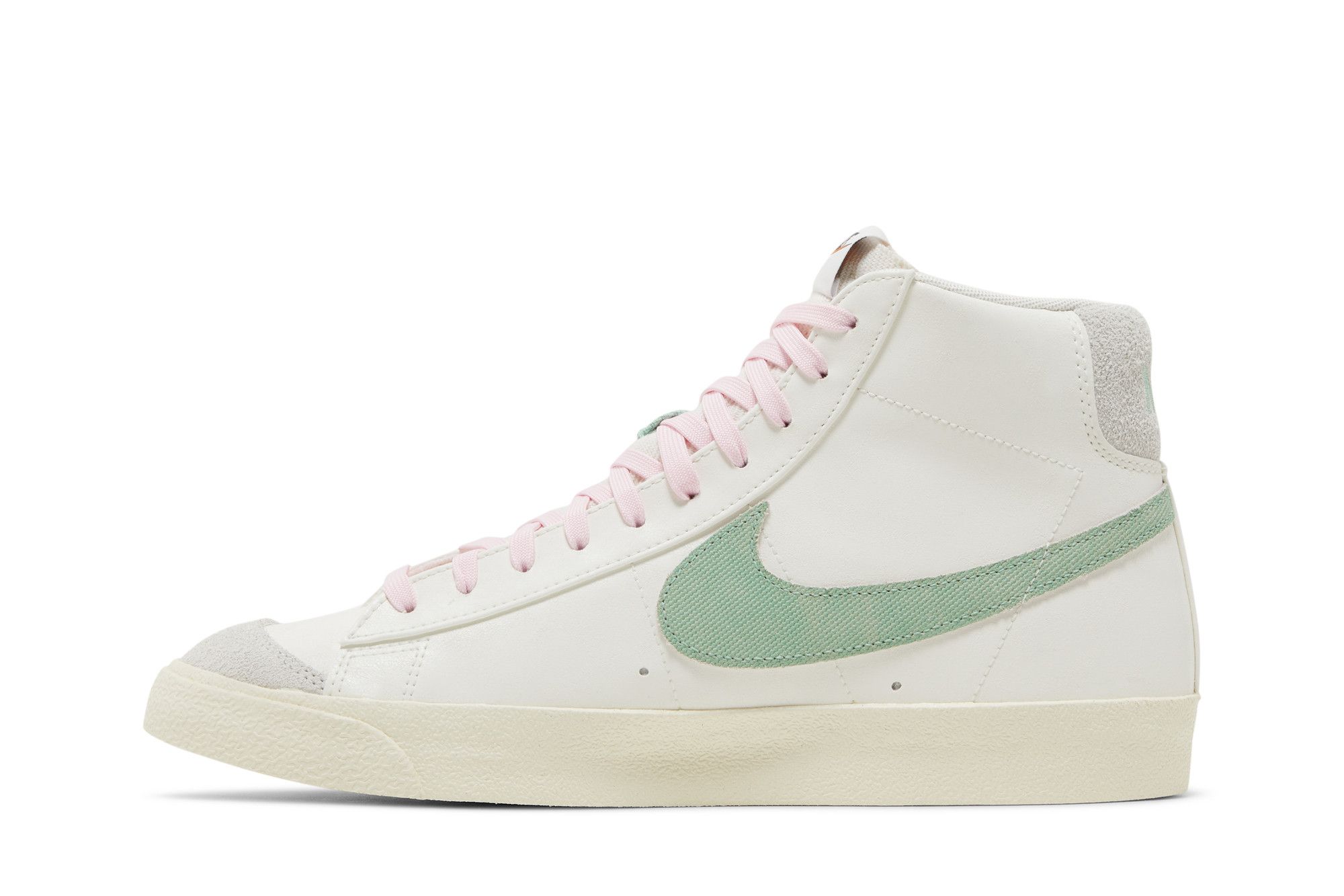 Shop Nike Blazer Mid ’77 PRM 'Certified Fresh' Certificado Fresco DO9787-100