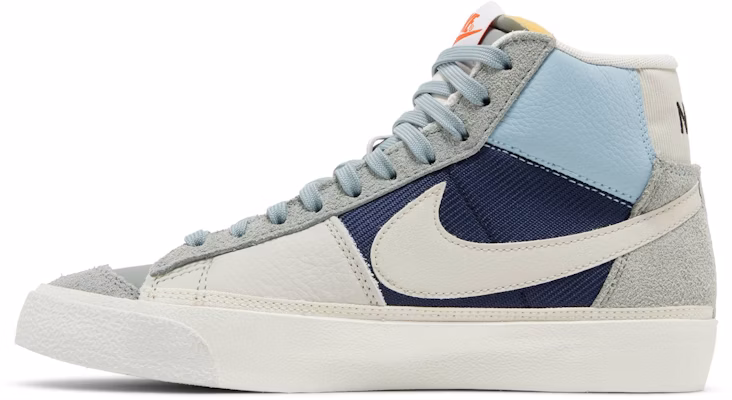 Nike Blazer Mid '77 Pro Club 'Remastered - Mica Green Navy' - Hijau Mica Navy DQ7673-300 Lookbook Nike Blazer Mid '77 Pro Club 'Remastered - Mica Green Navy' - Hijau Mica Navy DQ7673-300