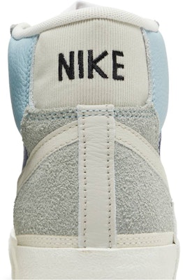 Nike Blazer Mid '77 Pro Club 'Remastered - Mica Green Navy' - Hijau Mica Navy DQ7673-300 Sizing Nike Blazer Mid '77 Pro Club 'Remastered - Mica Green Navy' - Hijau Mica Navy DQ7673-300