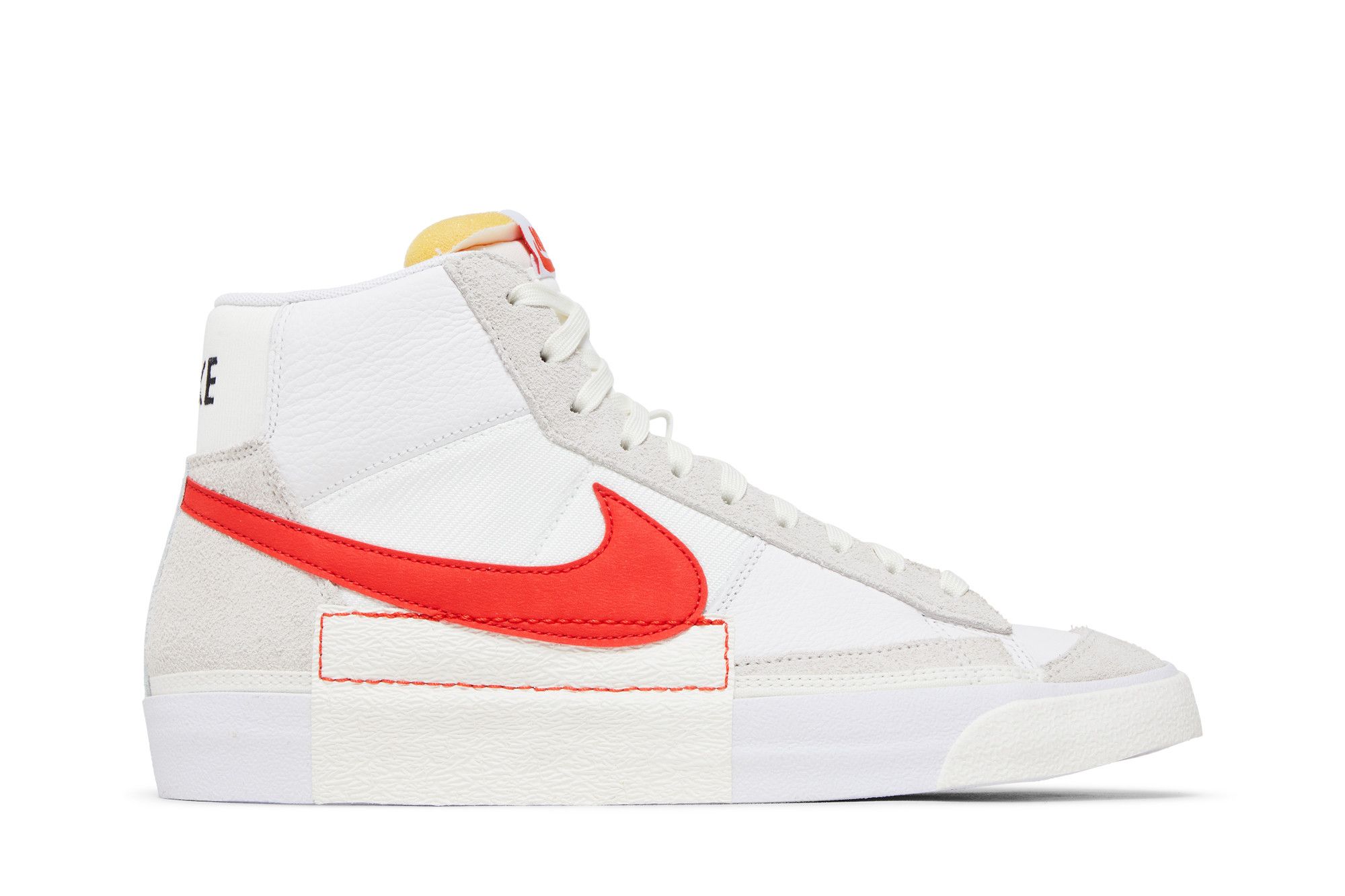 Buy Nike Blazer Mid '77 Pro Club '復刻版' DQ7673-101
