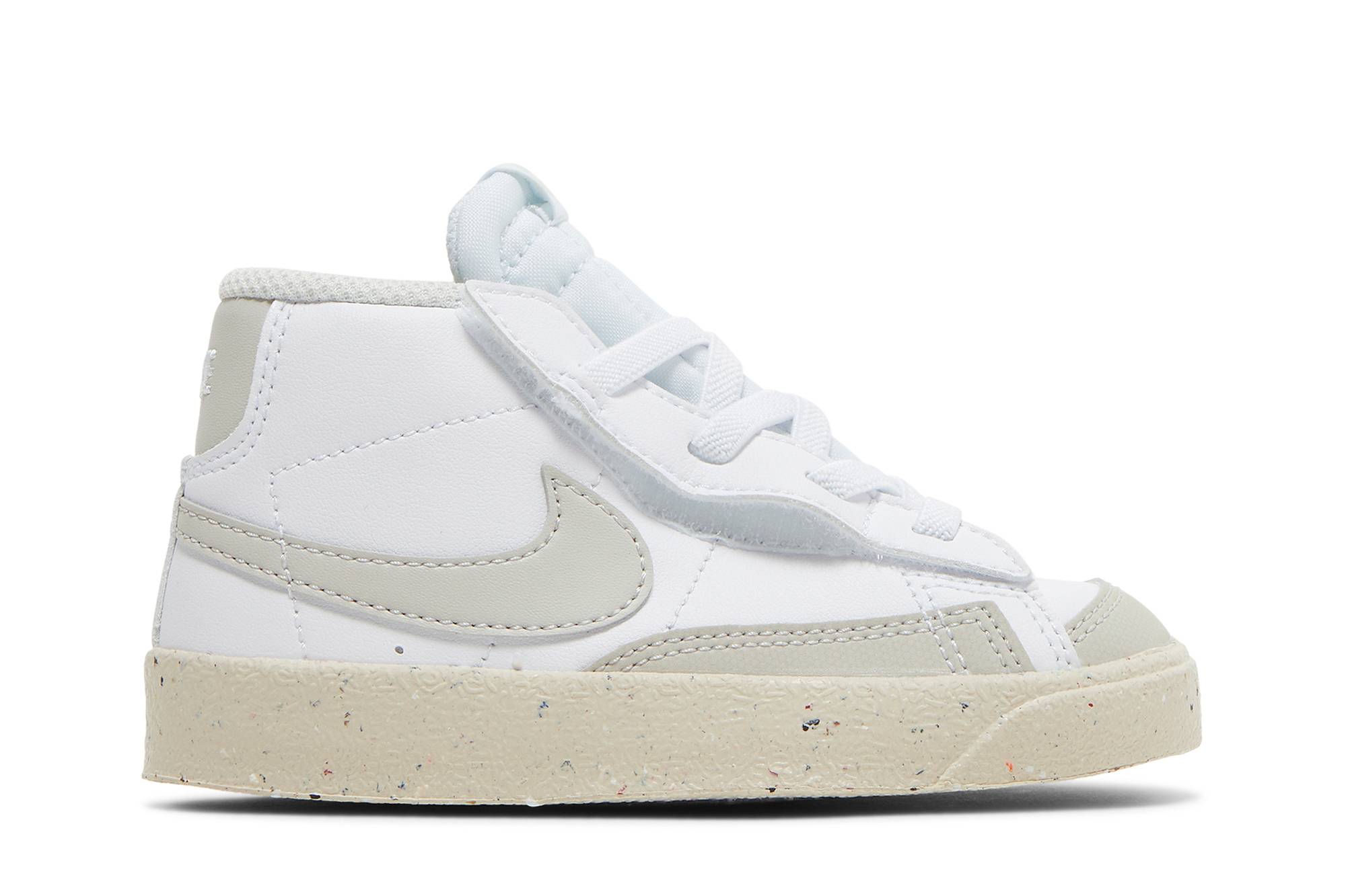 Buy （幼童）Nike Blazer Mid '77 SE '白色淺骨' DM1001-100