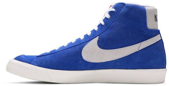 Nike Blazer Mid '77 Suede 'Racer Blue' Biru CZ1088-400 Lookbook Nike Blazer Mid '77 Suede 'Racer Blue' Biru CZ1088-400