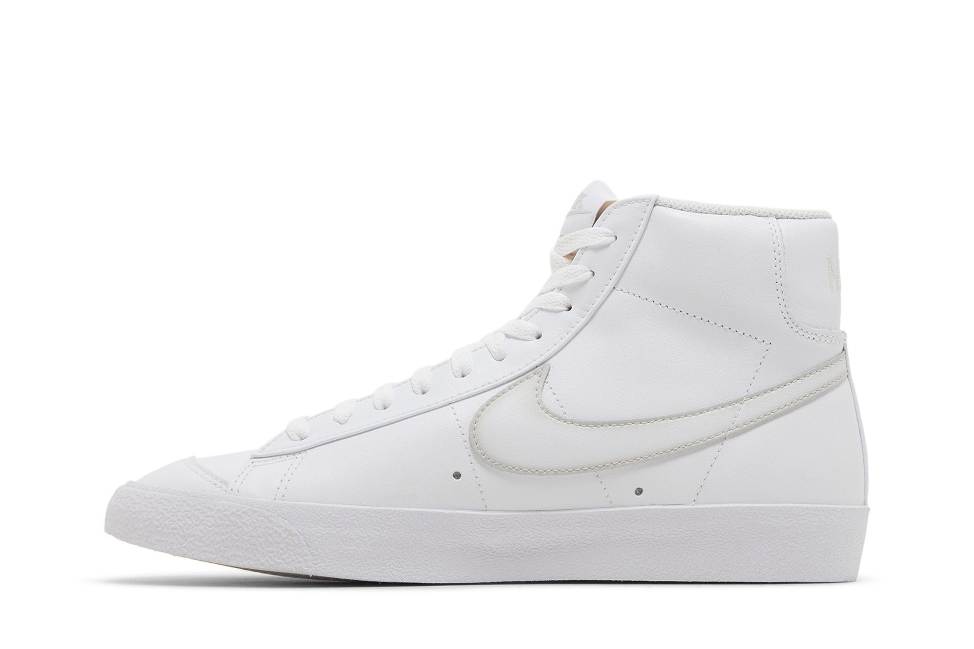 Lookbook Nike Blazer Mid '77 Vintage 'Airbrush - Photon Dust' FD6924-100