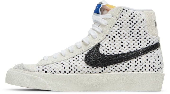 (Nilai Sekolah) Nike Blazer Mid '77 Vintage 'Ubah & Tampilkan' DO7138-100 Lookbook (Nilai Sekolah) Nike Blazer Mid '77 Vintage 'Ubah & Tampilkan' DO7138-100