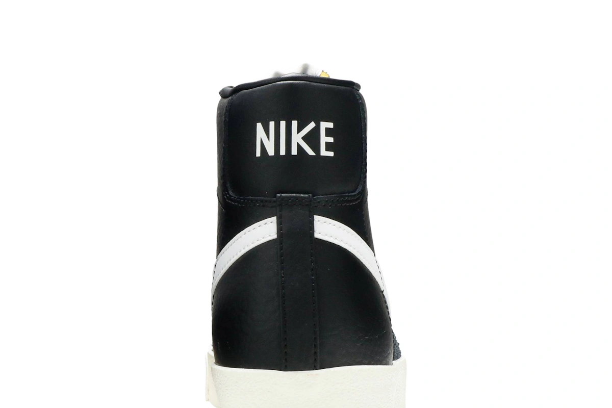 Nike Blazer Mid '77 Vintage 'Black Sail'