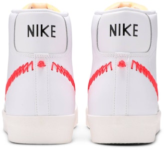 耐克Blazer Mid 77复古双Zig Zag刺绣Swoosh DD8489-161 Details for 耐克Blazer Mid 77复古双Zig Zag刺绣Swoosh DD8489-161