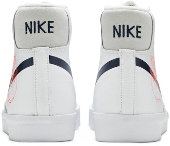 Nike Blazer Mid '77 Vintage 'Reverse Logo' Sepatu Pria - Logo Terbalik DA4651-100 Details for Nike Blazer Mid '77 Vintage 'Reverse Logo' Sepatu Pria - Logo Terbalik DA4651-100