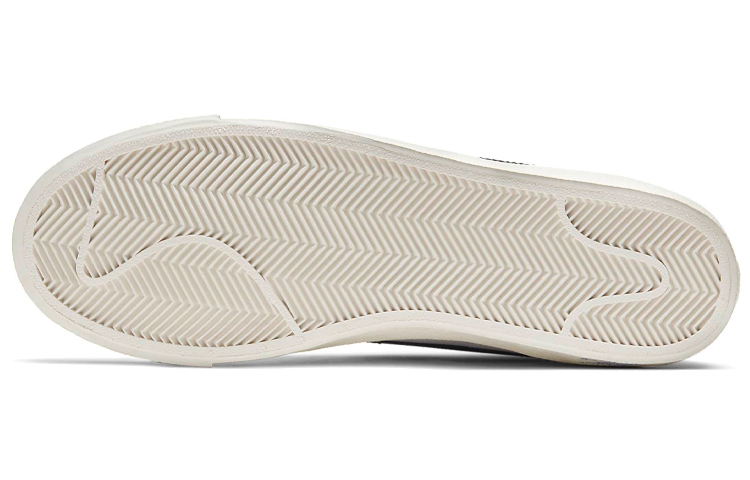 Details for Nike Blazer Mid '77 Vintage 'White Black' BQ6806-100