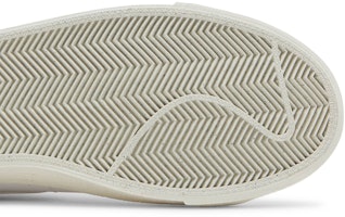 ナイキ ブレーザー MID '77 ヴィンテージ 白/ダークビートルート BQ6806-120 Purchase ナイキ ブレーザー MID '77 ヴィンテージ 白/ダークビートルート BQ6806-120