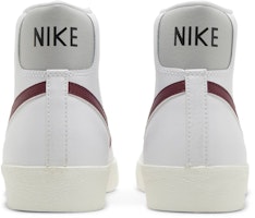 ナイキ ブレーザー MID '77 ヴィンテージ 白/ダークビートルート BQ6806-120 Details for ナイキ ブレーザー MID '77 ヴィンテージ 白/ダークビートルート BQ6806-120