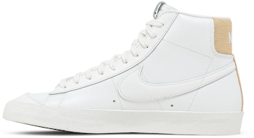 Nike Blazer Mid '77 Vintage 'Putih Gum Cokelat Muda' DD9680-100 Lookbook Nike Blazer Mid '77 Vintage 'Putih Gum Cokelat Muda' DD9680-100