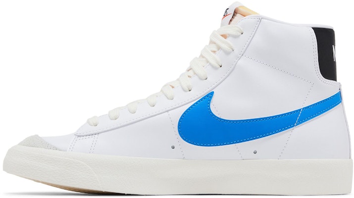 Nike Blazer Mid '77 Vintage 'Putih Biru Foto Terang' BQ6806-118 Lookbook Nike Blazer Mid '77 Vintage 'Putih Biru Foto Terang' BQ6806-118