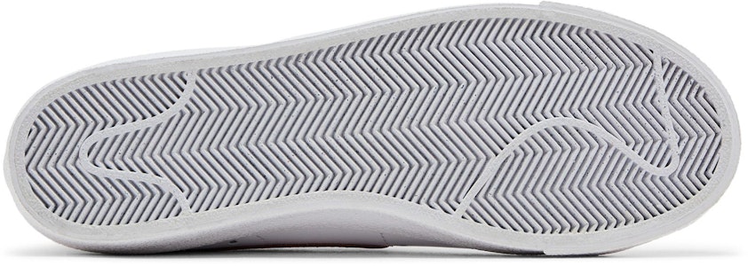 耐克Blazer Mid '77 复古款 白色安全橙 BQ6806-123 Shop 耐克Blazer Mid '77 复古款 白色安全橙 BQ6806-123