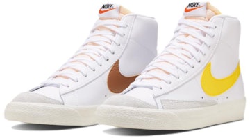 Nike Blazer Mid 77 Vintage 'Putih Kuning Coklat' BQ6806-113 Lookbook Nike Blazer Mid 77 Vintage 'Putih Kuning Coklat' BQ6806-113