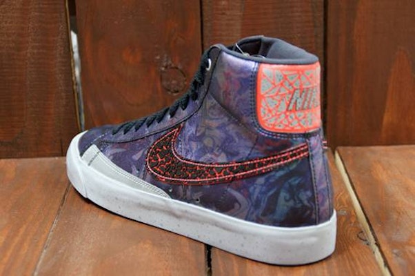 Nike Blazer Mid PRM QS 'Area 72' 598124-800 - Kasut Sukan Terkini Shop Nike Blazer Mid PRM QS 'Area 72' 598124-800 - Kasut Sukan Terkini