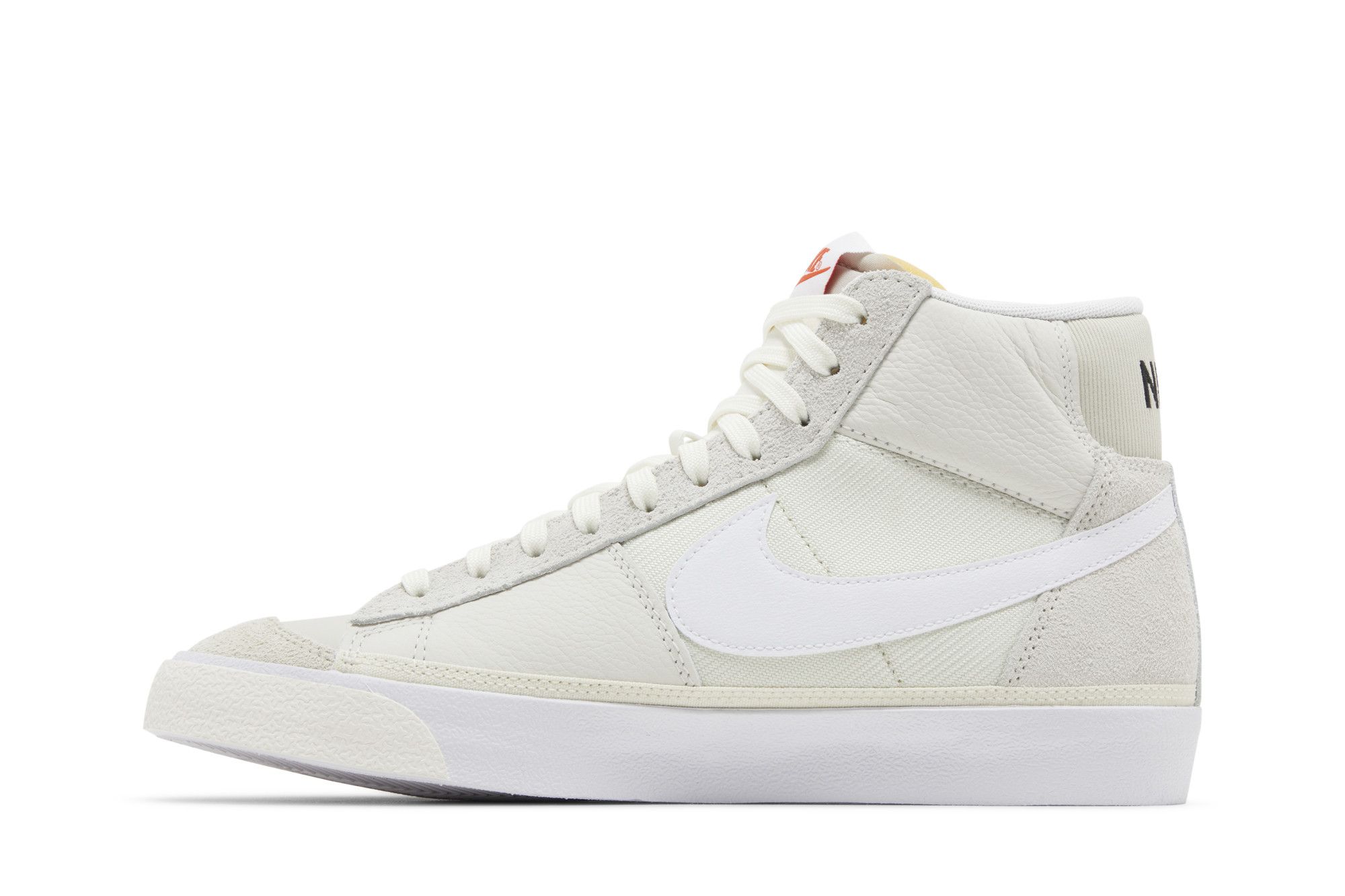 Shop Nike Blazer Mid Pro Club 'Light Bone' Pria Wanita Sneakers DQ7673-003