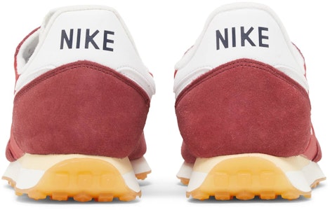 Nike Challenger OG 'Rojo Gimnasio' DD5122-687 Details for Nike Challenger OG 'Rojo Gimnasio' DD5122-687