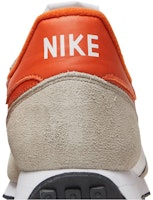 耐吉 Challenger OG 低帮跑步鞋 男款 灰橙 Sizing 耐吉 Challenger OG 低帮跑步鞋 男款 灰橙