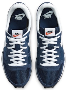 Nike Challenger OG 'Midnight Navy' SneakersPria CW7645-400 Shop Nike Challenger OG 'Midnight Navy' SneakersPria CW7645-400