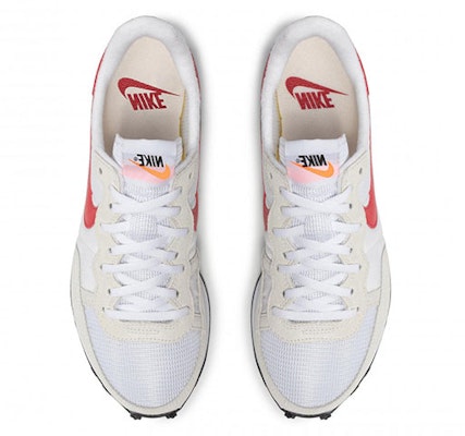 나이키 챌린저 OG 화이트/레드 CW7654-100 Lookbook 나이키 챌린저 OG 화이트/레드 CW7654-100