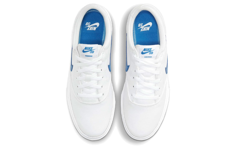 Shop Nike SB Charge Canvas 白藍