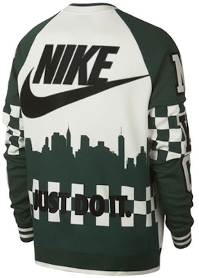 Nike 城市版多彩拼接男士運動上衣 - 綠色 AR1984-133 Lookbook Nike 城市版多彩拼接男士運動上衣 - 綠色 AR1984-133