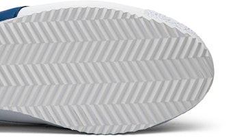 耐克经典Cortez '72 QS 鞋狗包 - Dimension Six CJ2586-101 Purchase 耐克经典Cortez '72 QS 鞋狗包 - Dimension Six CJ2586-101