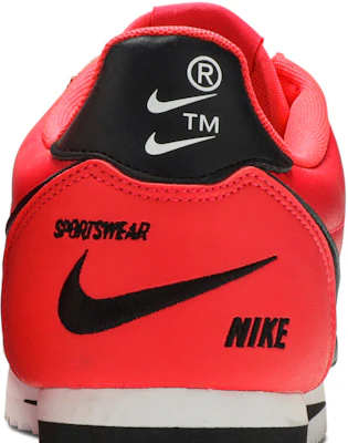 Nike Classic Cortez Overbranding Red Orbit 807480-601 Sizing Nike Classic Cortez Overbranding Red Orbit 807480-601