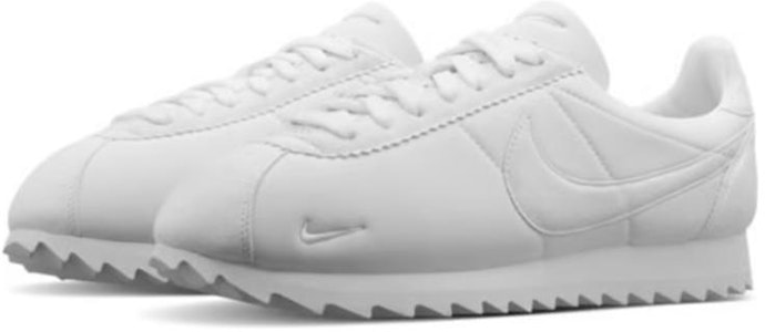 Nike Classic Cortez Shark Low SP 'Putih' 810135-110 Lookbook Nike Classic Cortez Shark Low SP 'Putih' 810135-110