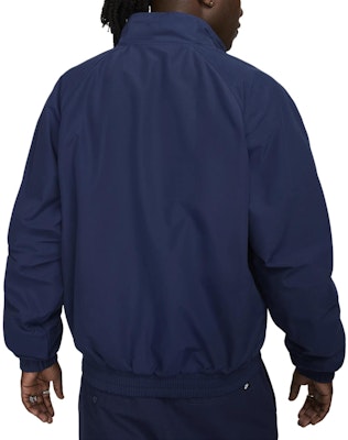 Nike Club Fleece Futura Zip Jaket Midnight Navy/Putih FZ0656-410 Lookbook Nike Club Fleece Futura Zip Jaket Midnight Navy/Putih FZ0656-410