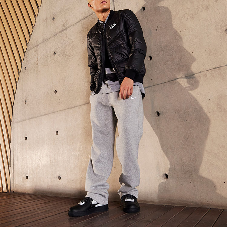 Shop Pantalones Jogger de Entrenamiento Nike Club OH Knit Fleece Gris. 916274-063