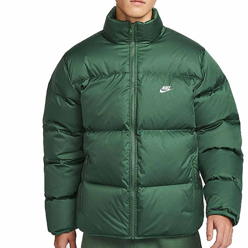 Shop ナイキ クラブ サーマ-FIT フリース ジップ パファージャケット ファーグリーン/ホワイト FZ5029-323