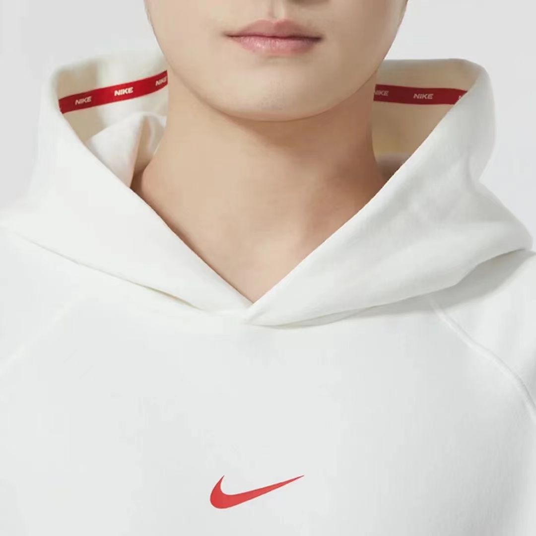 Nike CNY Year of the Dragon Logo Print Pullover Hoodie White FZ6373-133 圖 7