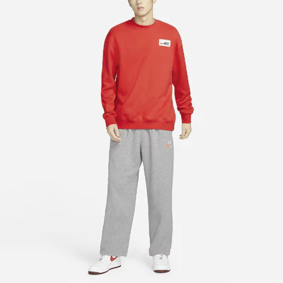 Nike CNY 刺繡兔年紅色圓領運動Logo休閒上衣 FD4059-657 Shop Nike CNY 刺繡兔年紅色圓領運動Logo休閒上衣 FD4059-657