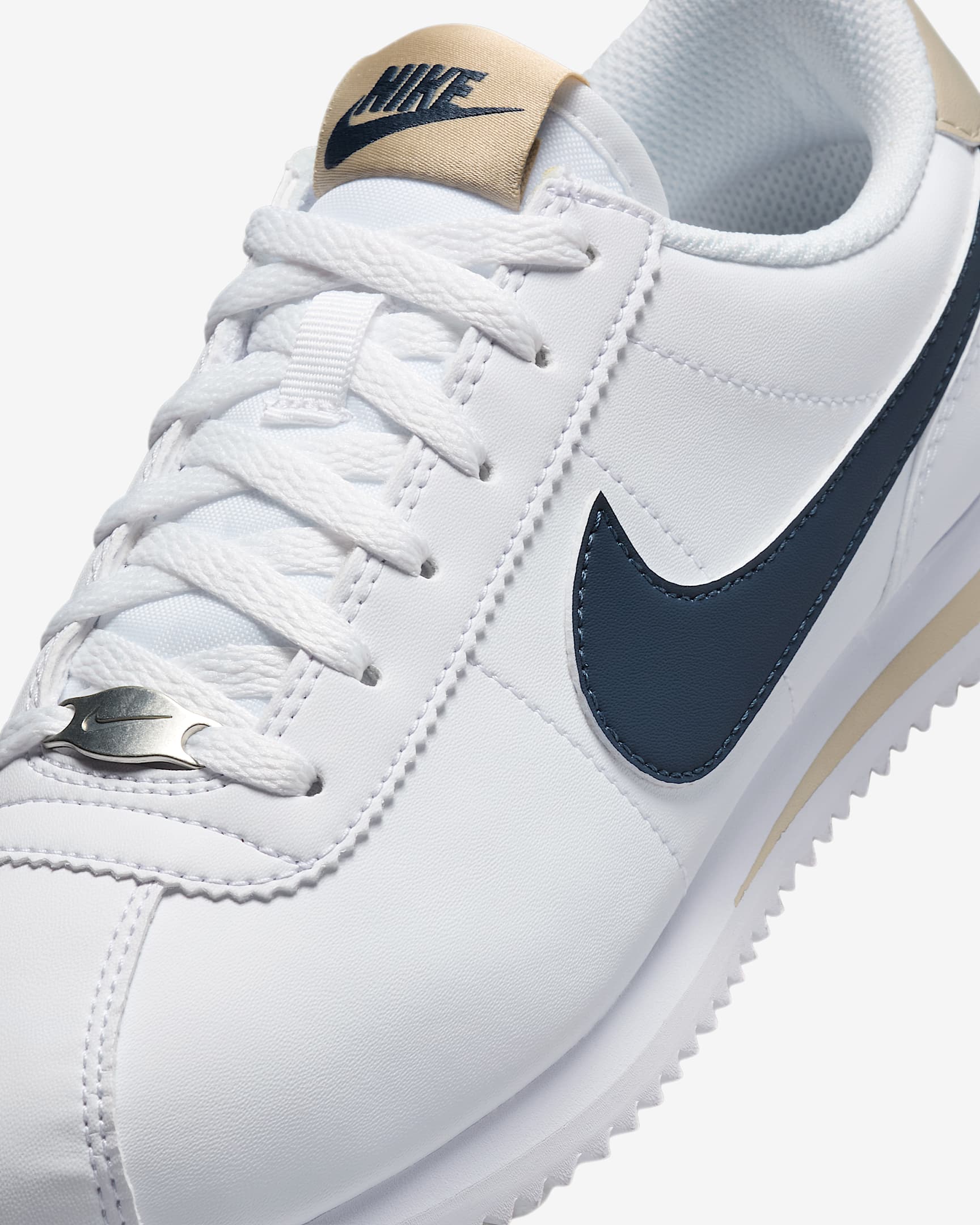 Sizing (Youth) Nike Cortez [Direct Online Exclusive] DM0950-114