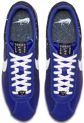 Nike Cortez Nylon "七夕節" 低筒 跑步鞋 男款 黑白 Shop Nike Cortez Nylon "七夕節" 低筒 跑步鞋 男款 黑白