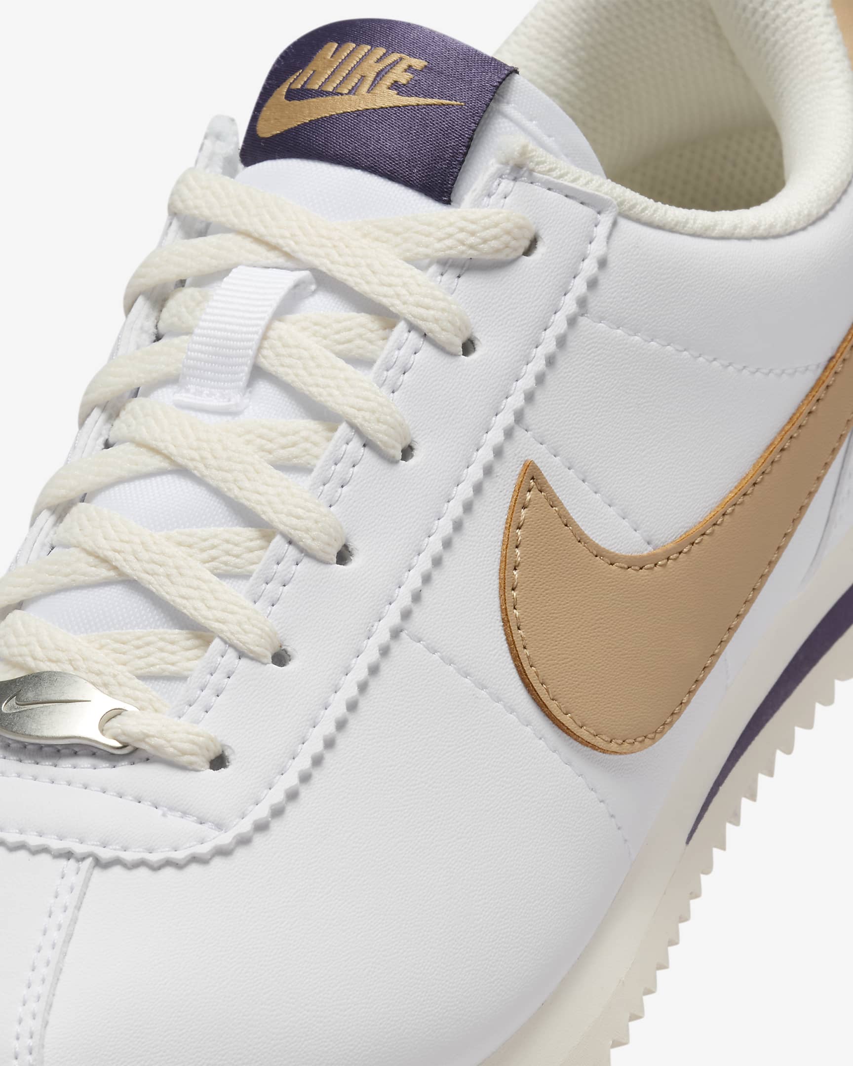 Sizing (JR) 耐克 Cortez '白色深葡萄干' DM0950-110