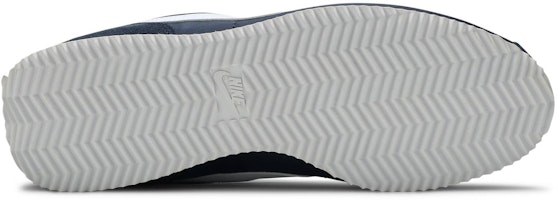 나이키 코르테즈 베이직 나일론 옵시디언 화이트 '메탈릭 실버' 819720-411 Shop 나이키 코르테즈 베이직 나일론 옵시디언 화이트 '메탈릭 실버' 819720-411