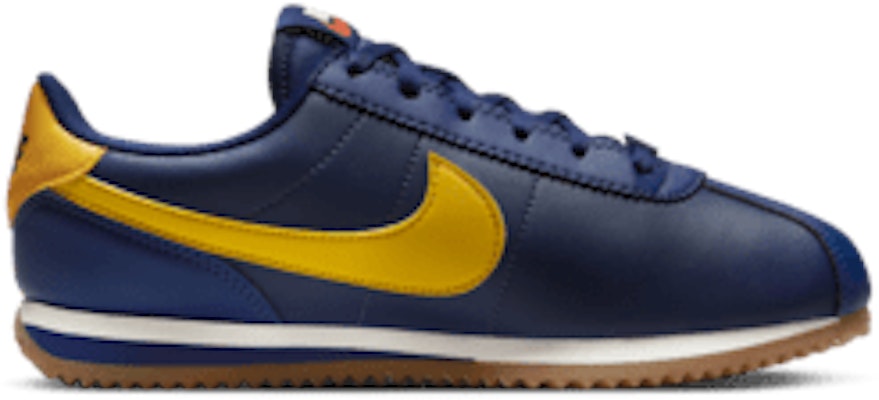 (Youth) Nike Cortez DM0950-401 Lookbook (Youth) Nike Cortez DM0950-401